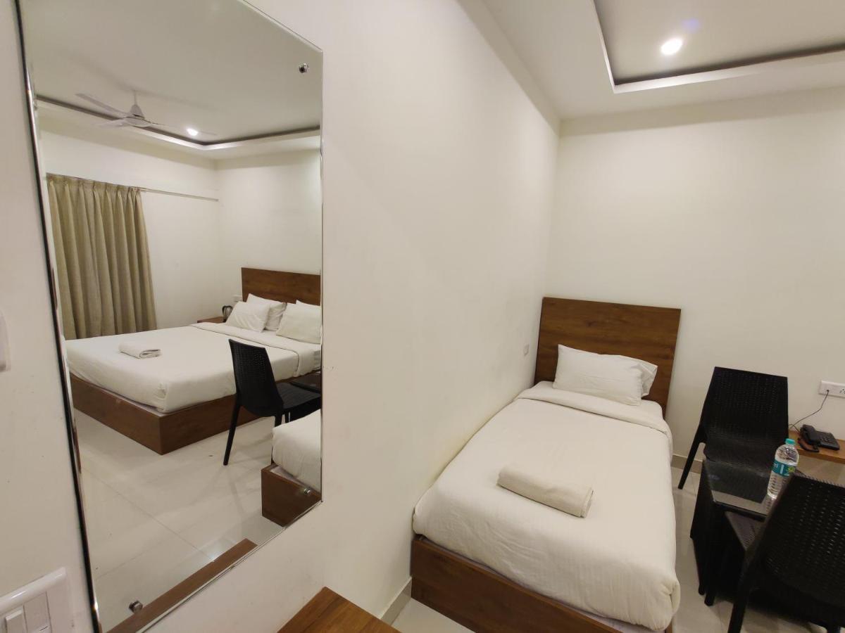 Hotel Airport City Dod Jala Ngoại thất bức ảnh