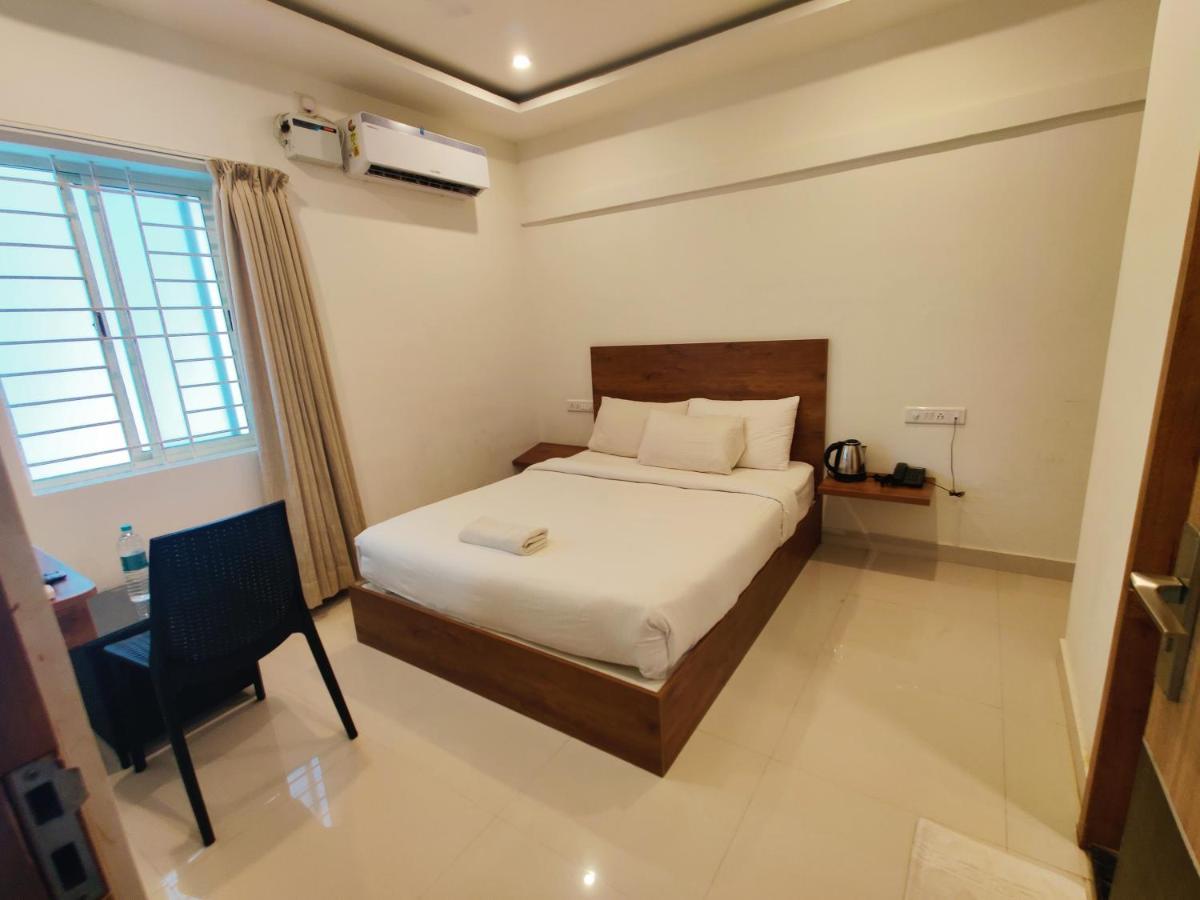 Hotel Airport City Dod Jala Ngoại thất bức ảnh