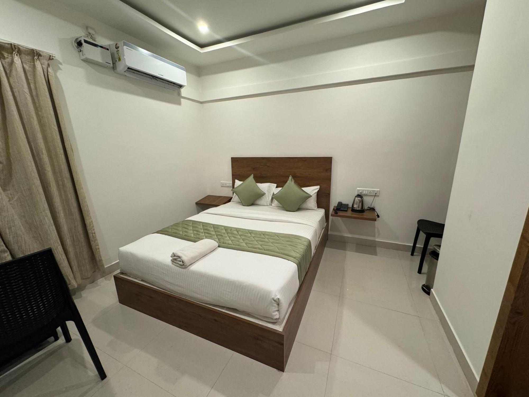 Hotel Airport City Dod Jala Ngoại thất bức ảnh