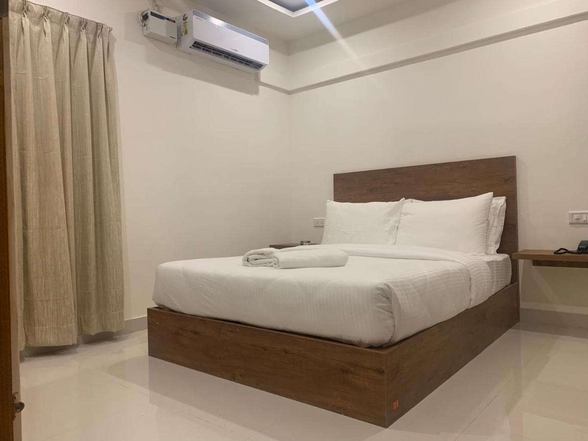 Hotel Airport City Dod Jala Ngoại thất bức ảnh
