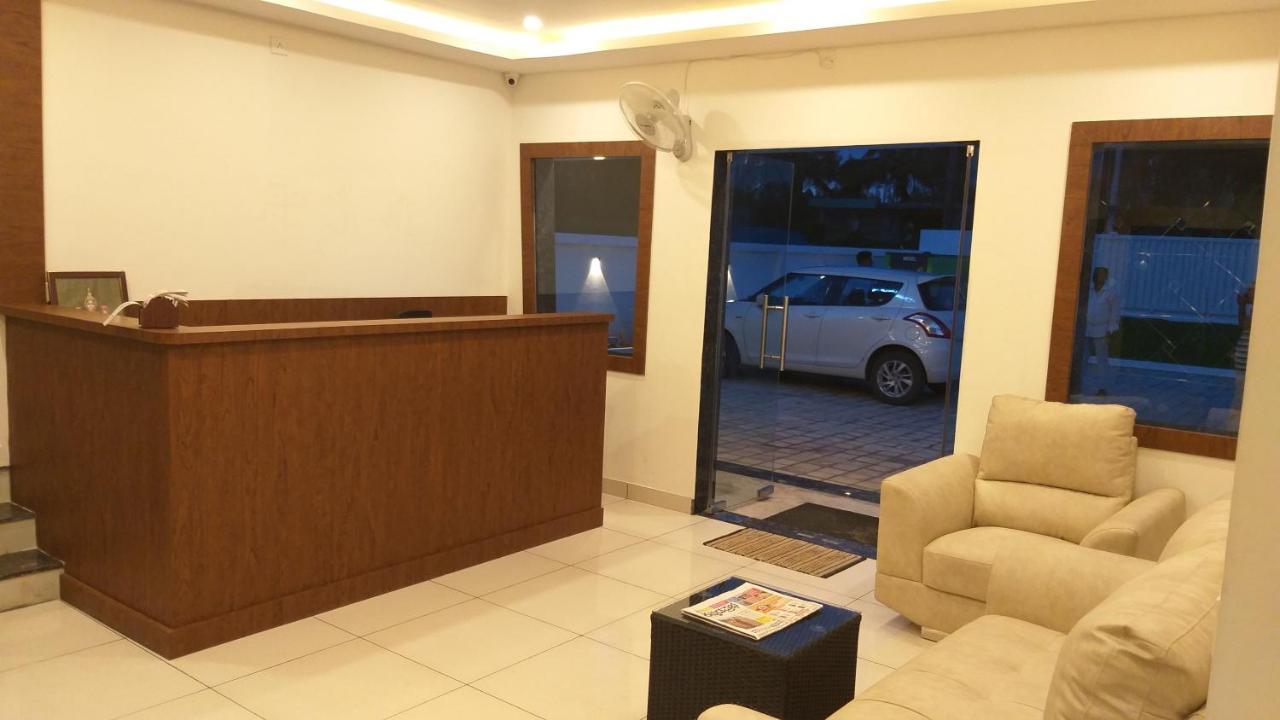 Hotel Airport City Dod Jala Ngoại thất bức ảnh
